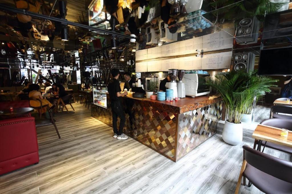 Khách sạn Greentree Sài Gòn đông Du 3*
